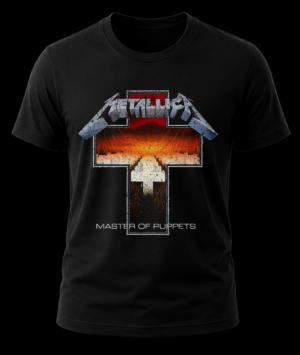 Frente de playera negra de Metallica con el diseño del álbum Master of Puppets integrado dentro de una gran cruz metálica.
