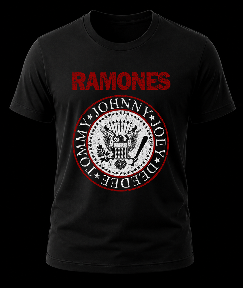 ramones logo 1 Frente de playera negra de los Ramones con el diseño del sello circular oficial blanco y rojo con los nombres de los integrantes.